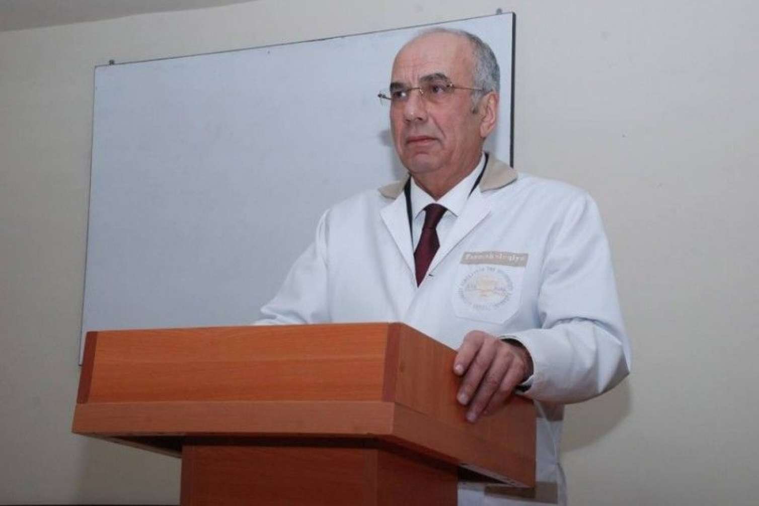 200 uşaqda tapılan “Sirli Hepatit” Azərbaycana gələcəkmi? - Professor Musa Qəniyevdən cavab 