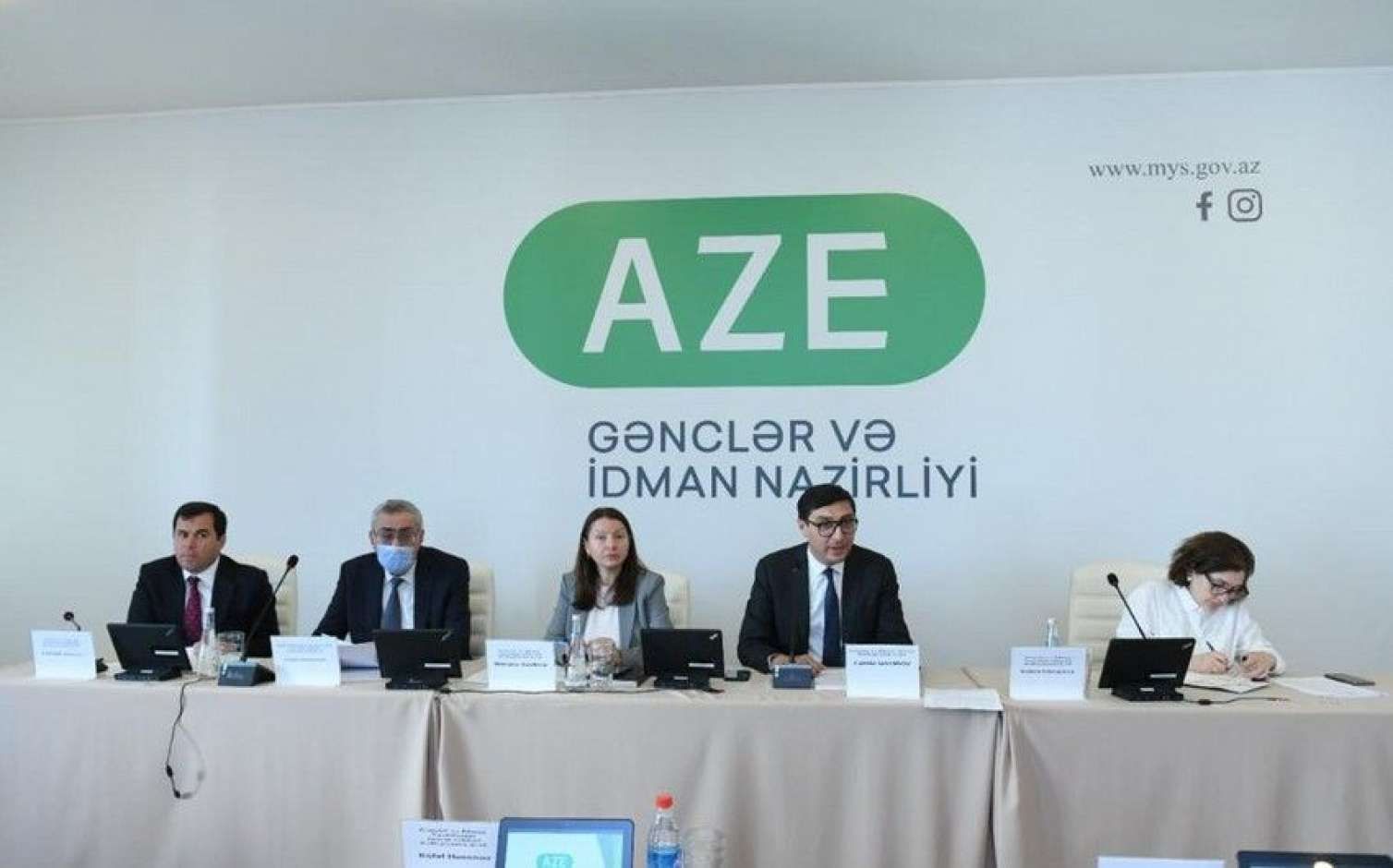 Nazir iclas keçirdi - 19 federasiya fəaliyyətini dayandırdı - SİYAHI 
