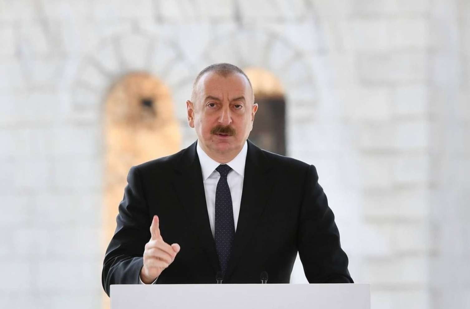 Prezident tapşırıq verdi: qanunsuz parkinq ləğv olundu 