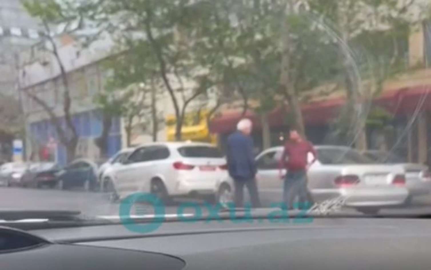 Polad Bülbüloğlu Bakıda qəza törətdi -  VİDEO - Yenilənib