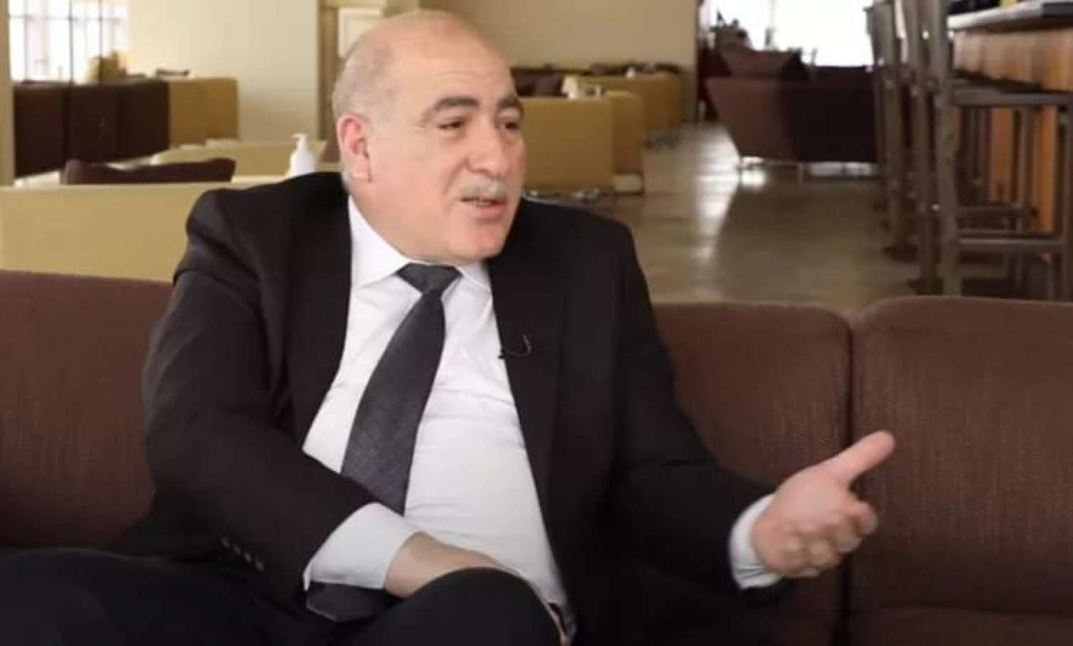 İcra başçıları və məmurlar 10 ildir hesabat vermir - Vəzifəli şəxslərin həbsinə REAKSİYA 