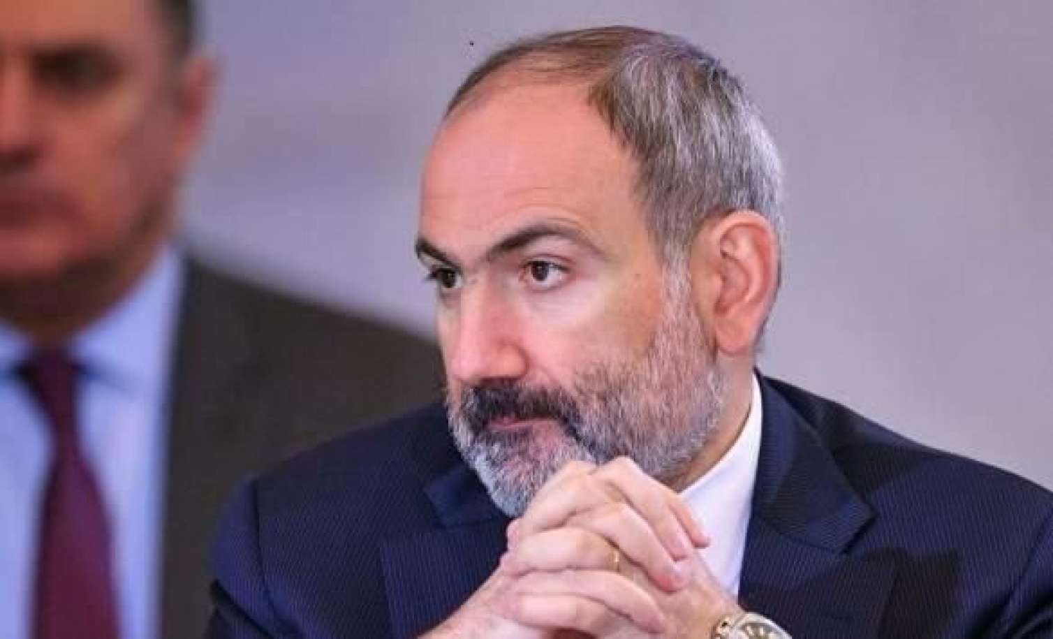 Paşinyan Əliyevlə görüşməmək üçün Davosa getməyib - Erməni syasətçi 