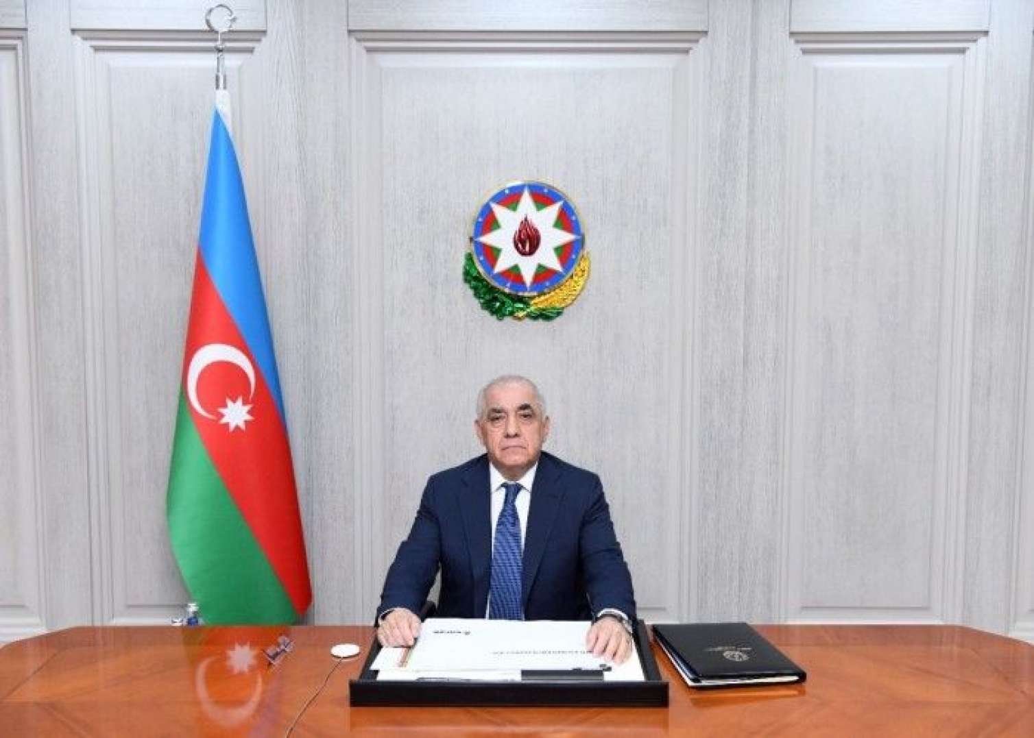 Baş nazir buğdanın qiyməti barədə SƏRƏNCAM  İMZALADI