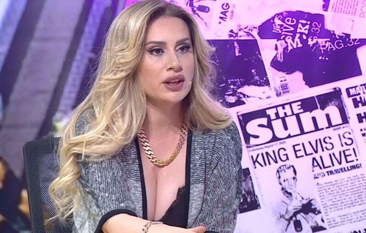 “Biz teatrla yaşayan gənclərdənik” - Roza Zərgərli 