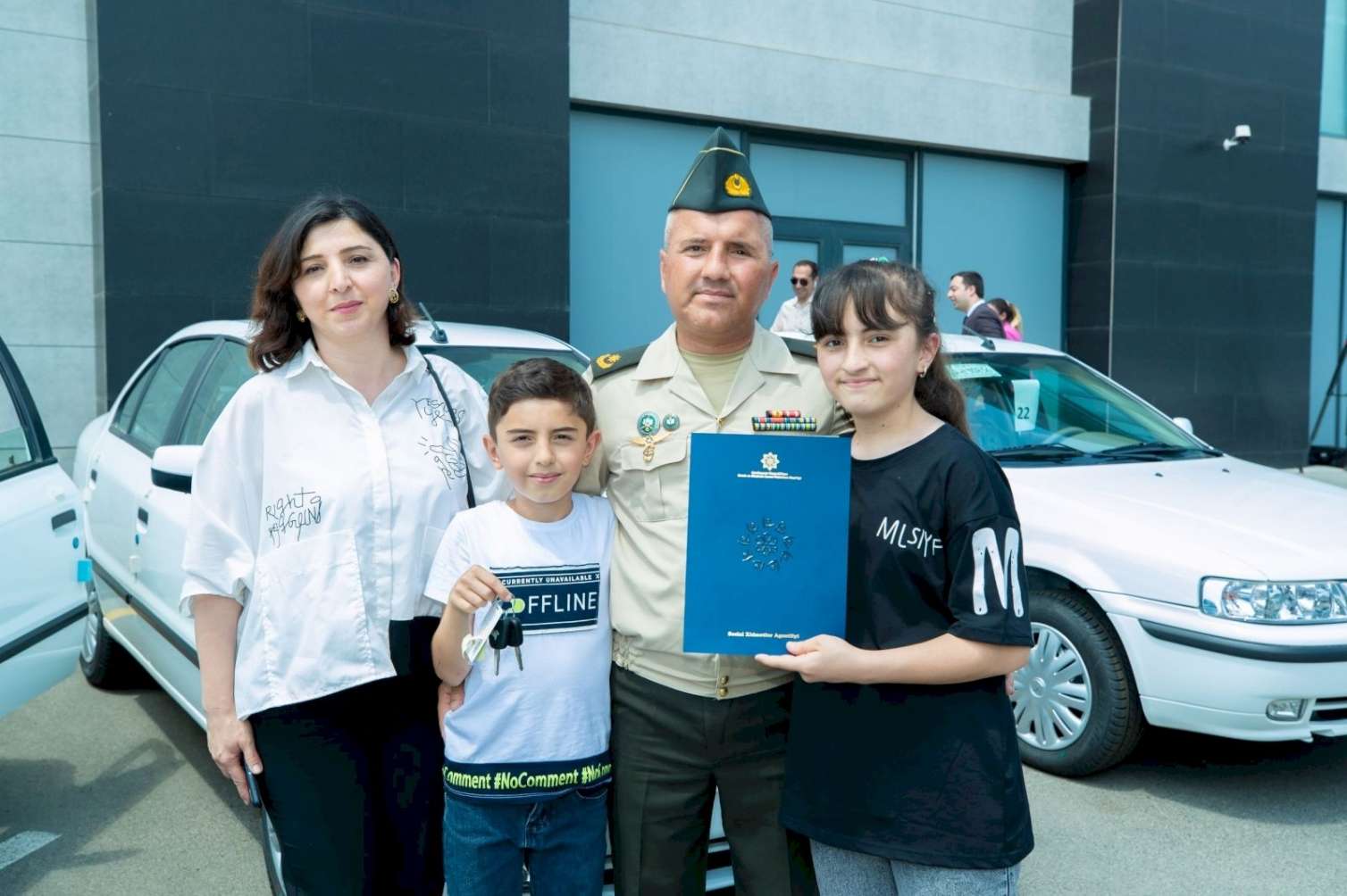 Vətən müharibəsi əlillərinə avtomobil hədiyyə edildi -  FOTO