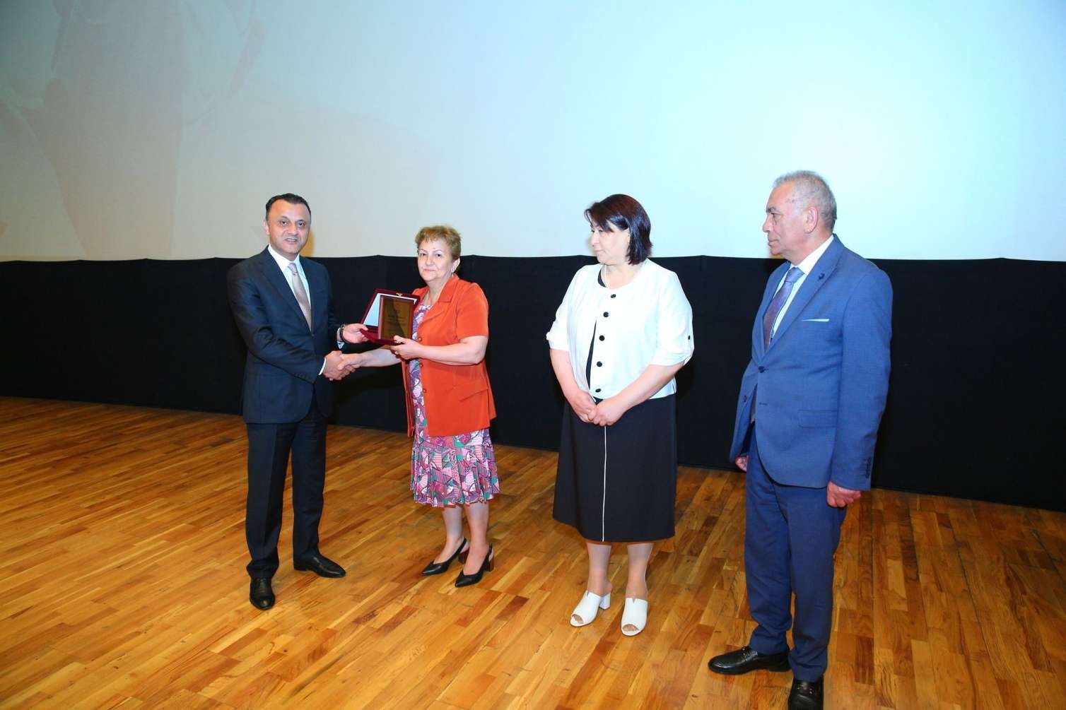 Azərbaycan həkimləri ilə bağlı film çəkildi -  FOTO