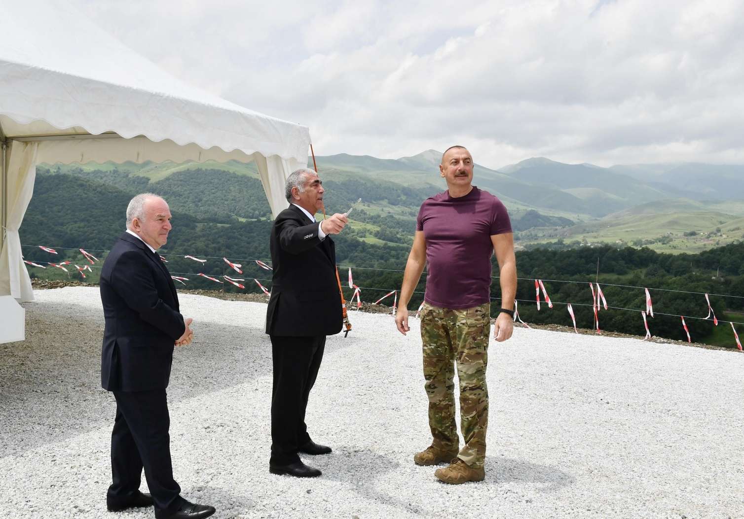 Dövlət Başçısı Laçın aeroportuna getdi -  FOTO