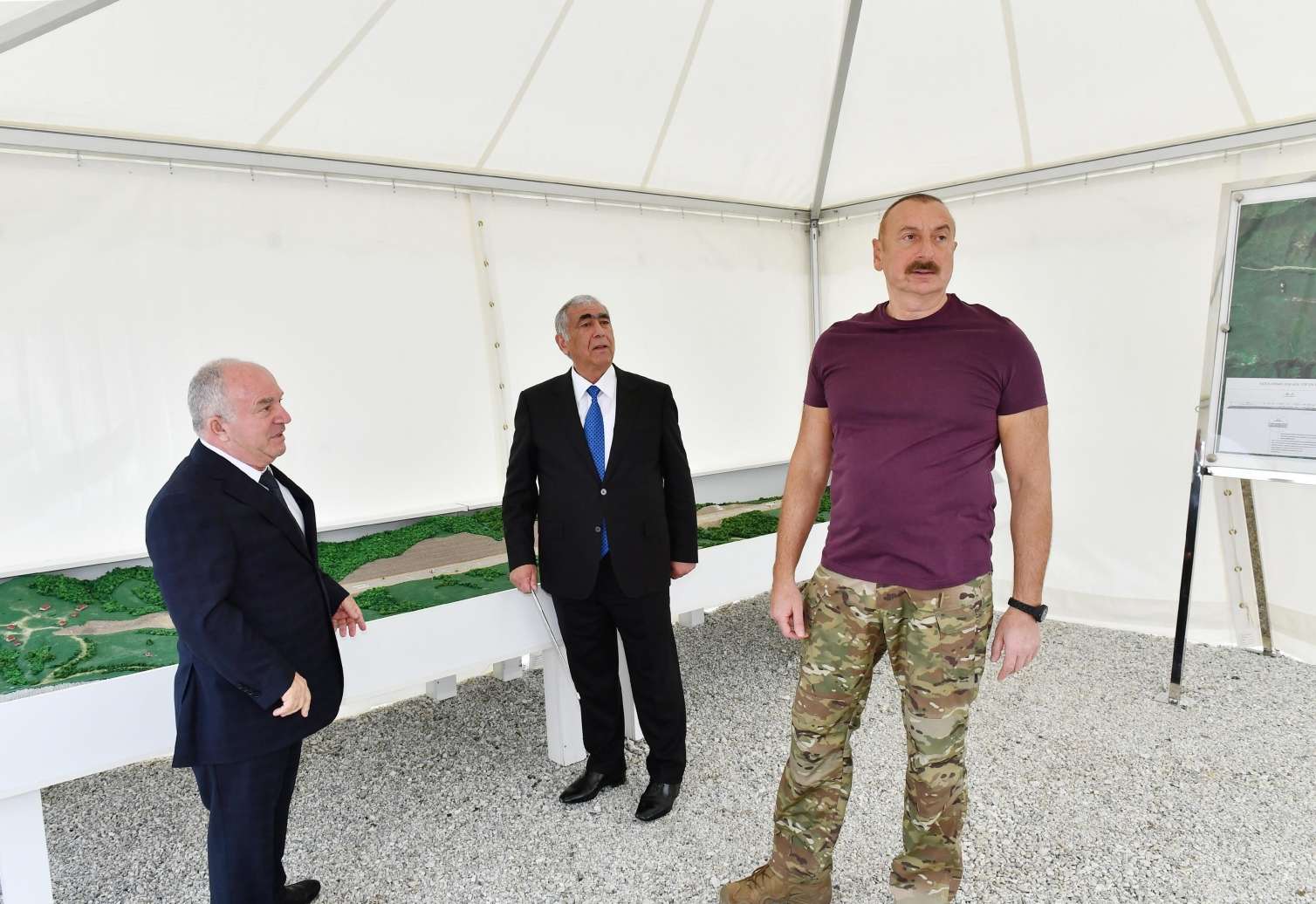 Dövlət Başçısı Laçın aeroportuna getdi -  FOTO
