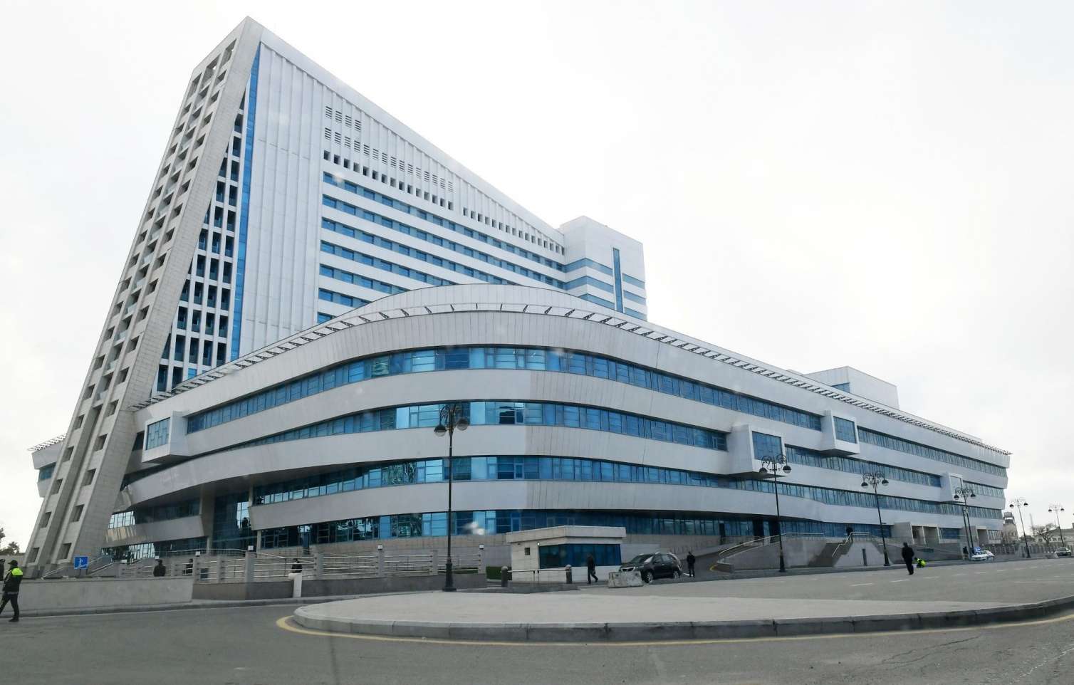 “Yeni klinika”ya baş həkim təyin edildi -  FOTO