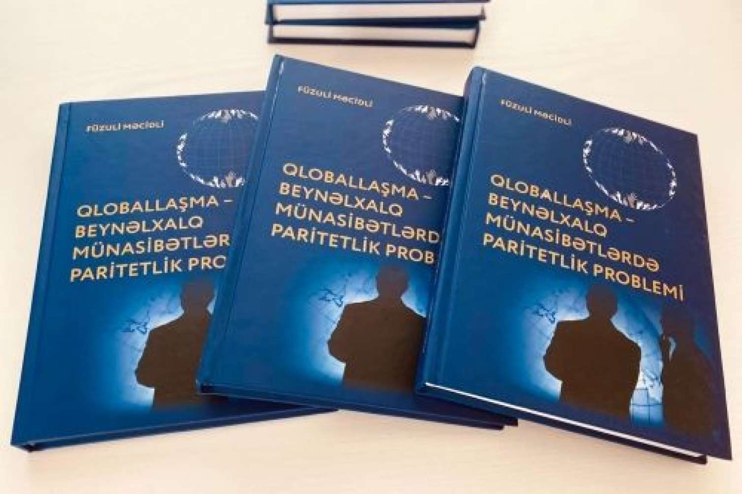 Füzuli Məcidlinin monoqrafiyası nəşr olundu 
