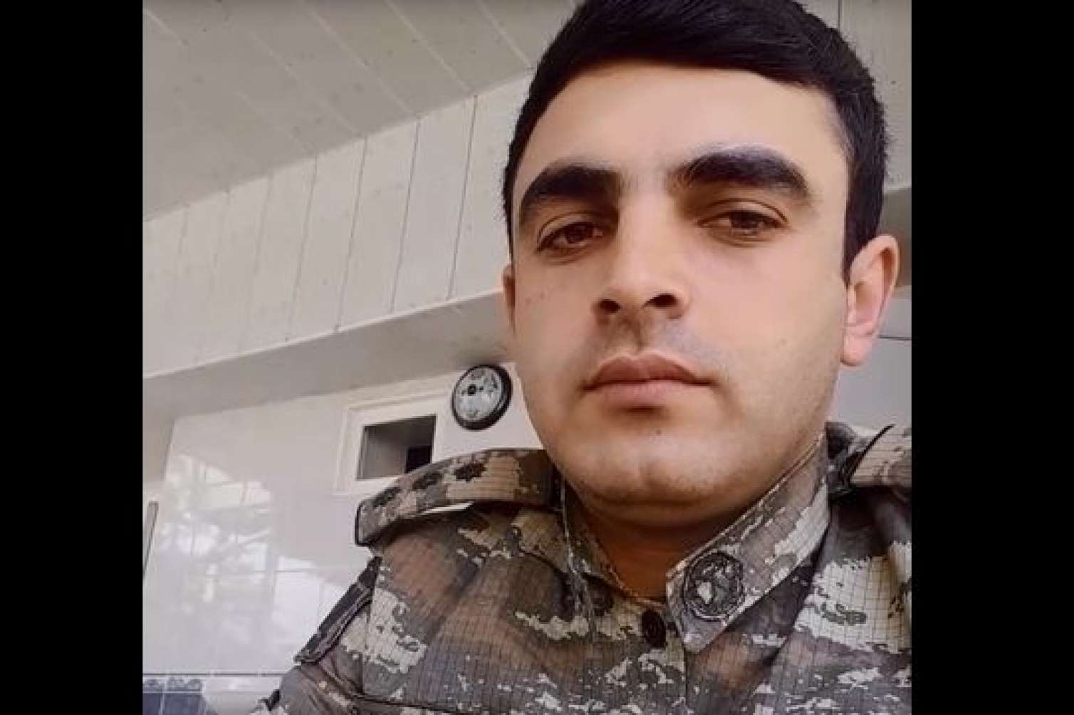 Еще один военнослужащий, вышедший в прямой эфир в "ТикТок", уволен из армии 
