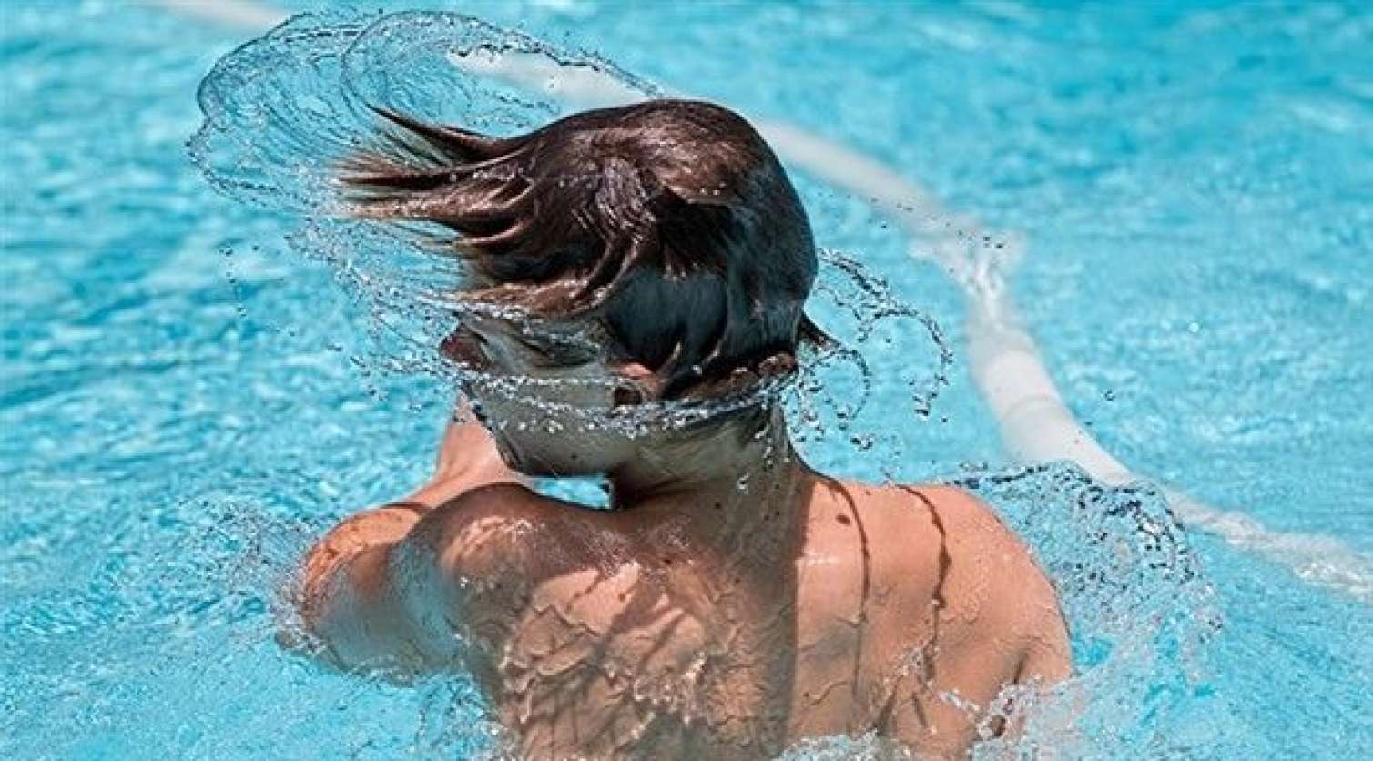 3 yaşlı uşaq hovuzda boğuldu 