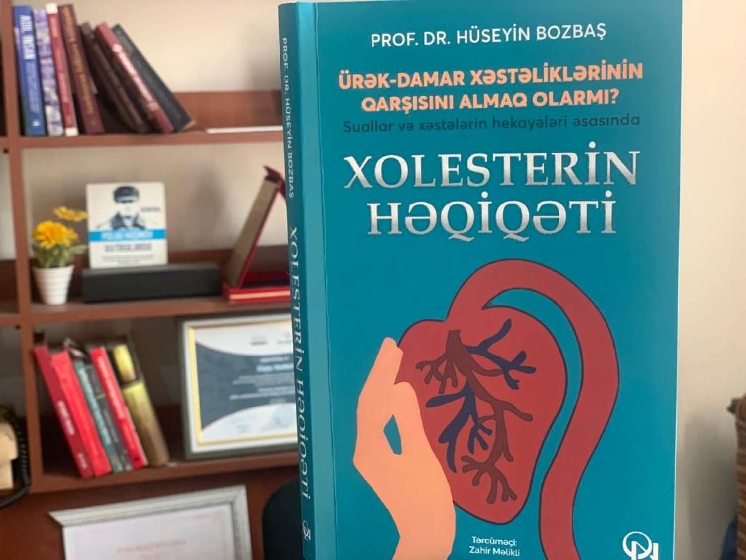 Məşhur ürək həkiminin kitabı Azərbaycan dilində - "Xolesterin həqiqəti"  