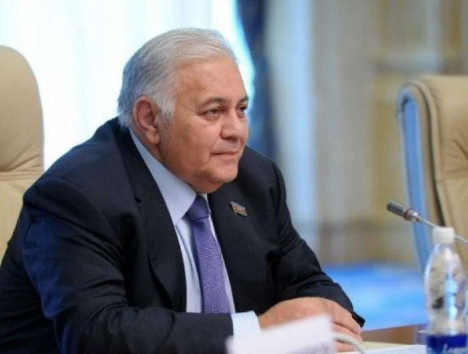 Oqtay Əsədov yenidən rəhbər seçildi 