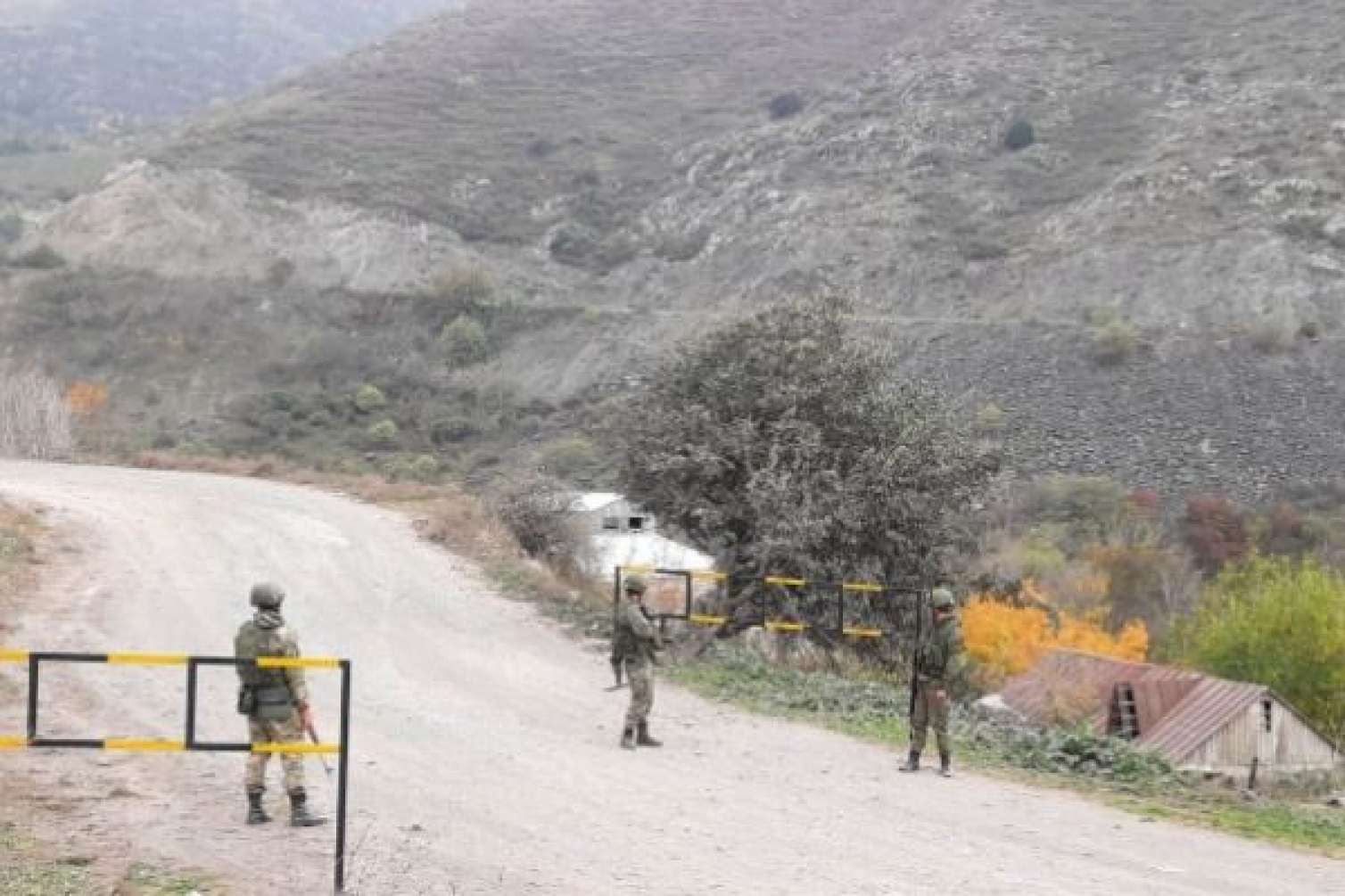 Laçın dəhlizi boyunca yeni yol apreldə açılacaq - Rusiya XİN 
