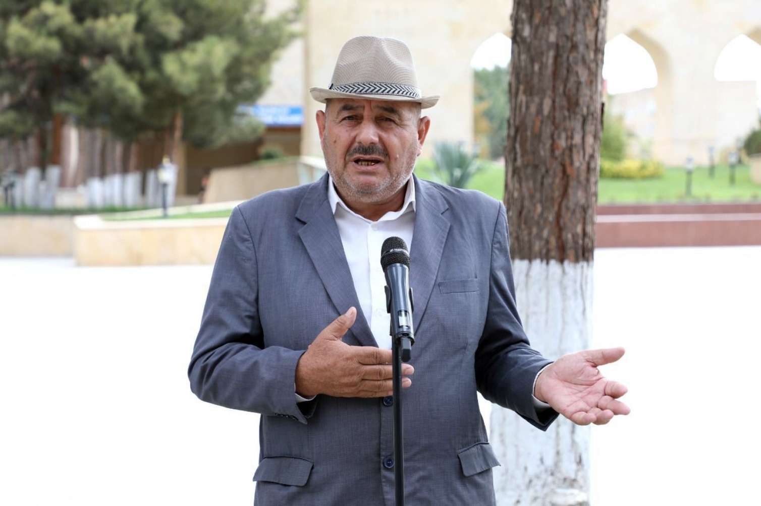 "Açıq mikrofon"da sahibkarların müraciəti dinlənilib - FOTO 