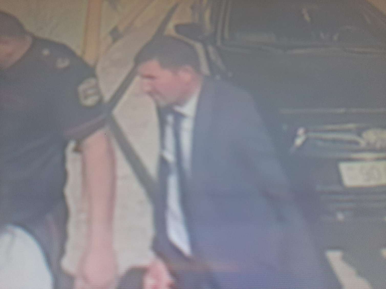 Məktəb direktoru baldızına göz dikdi: Kəbin kəsdirdi, zorla evinə aparmaq istədi – FOTOLAR 