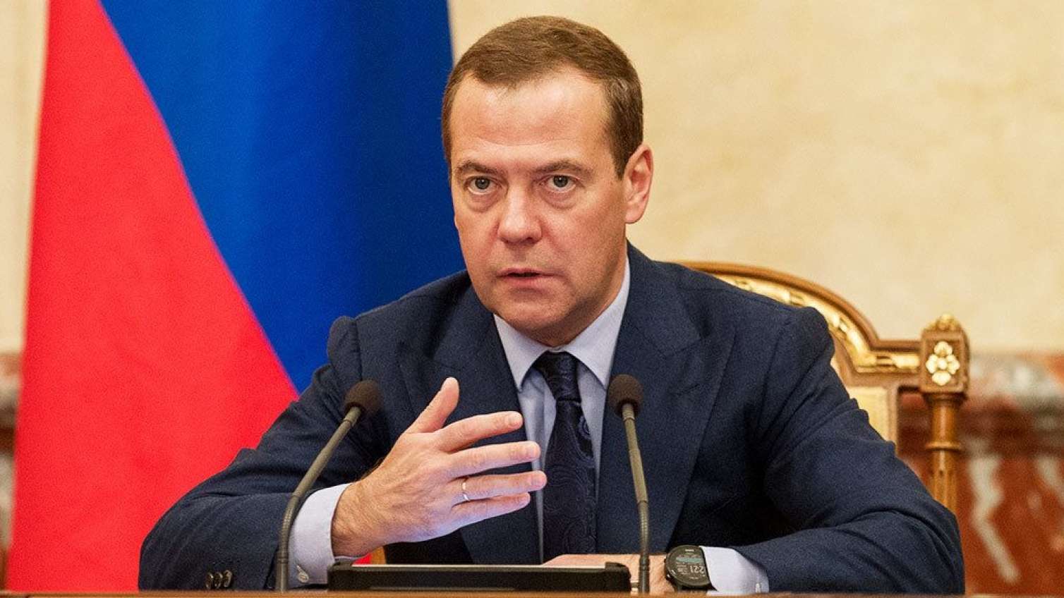 Fitsoya qarşı sui-qəsd təsadüfi deyil - Medvedev 