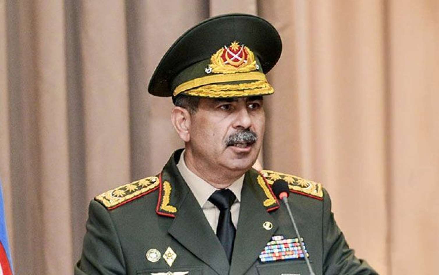 Zakir Həsənov müşavirə keçirdi - Yeni yüksəkliklərlə bağlı tapşırıqlar verdi 