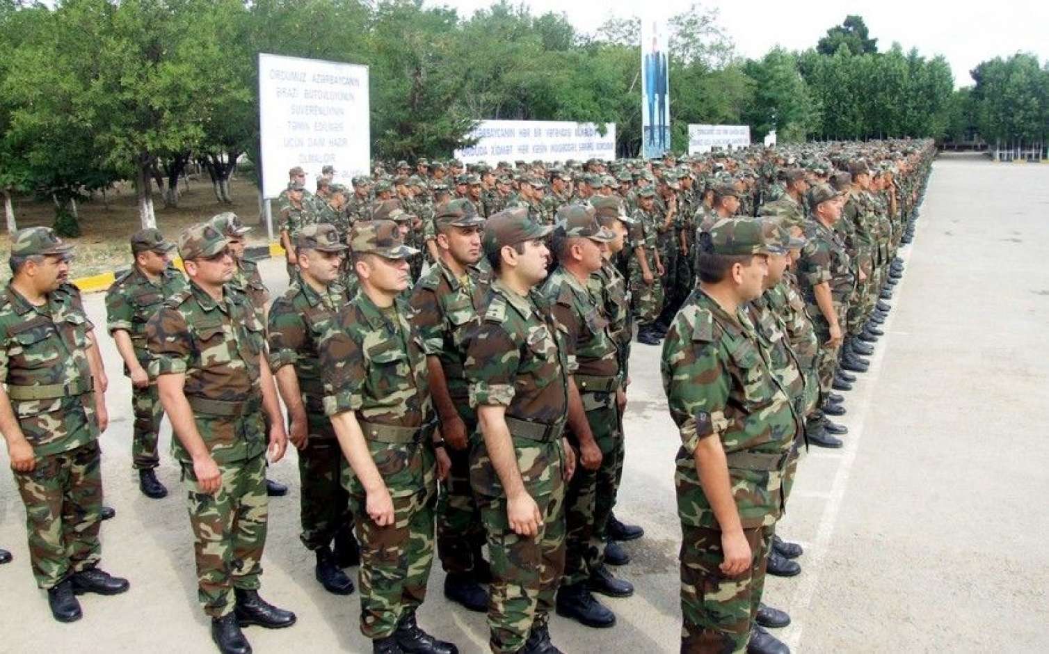 Valideynlərin nəzərinə: Əsgərlərlə görüş məhdudlaşdırıldı 
