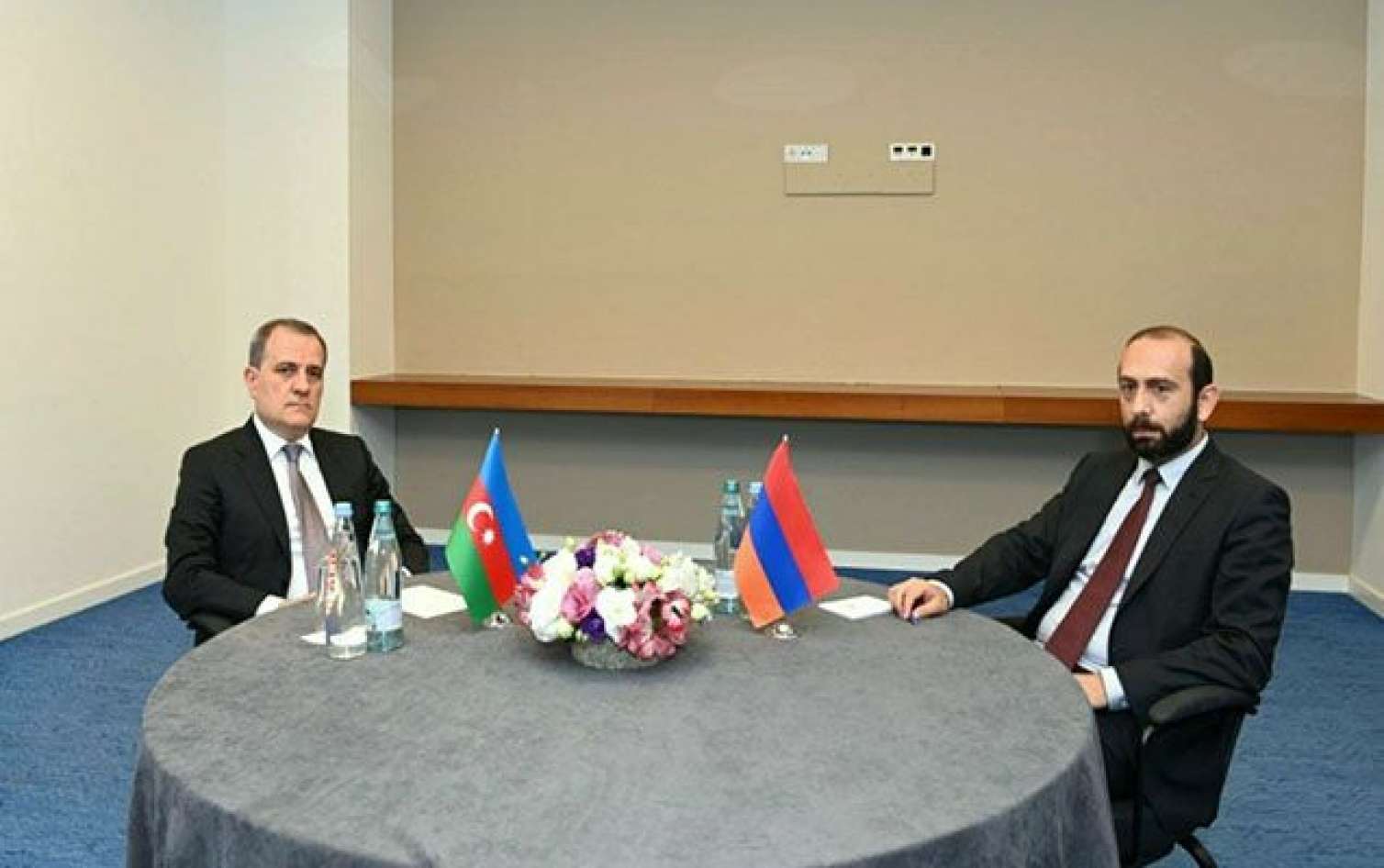 Bayramov Mirzoyanla bu məsələləri müzakirə edib - XİN-dən açıqlama 