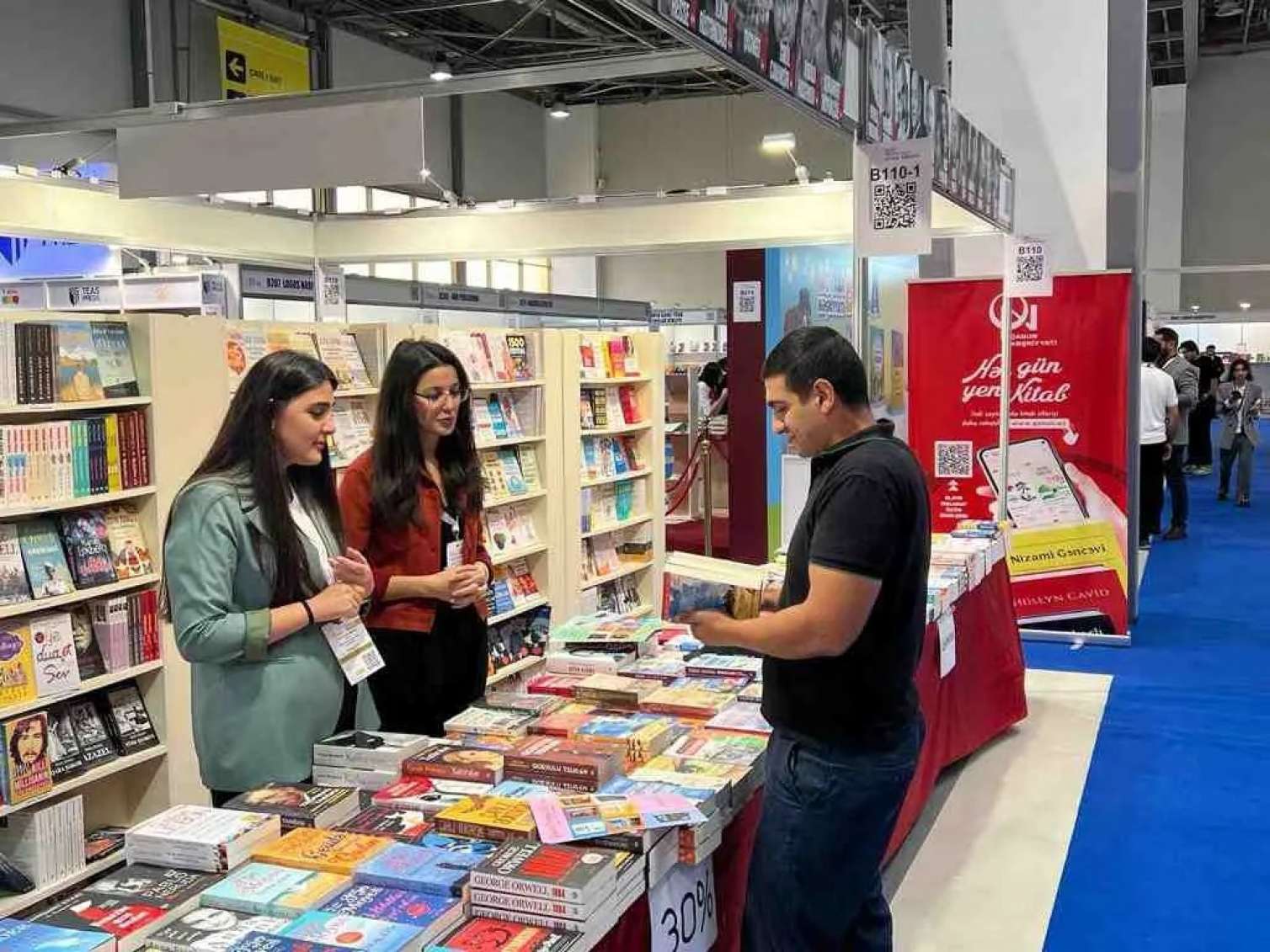 "Qanun" 8-ci Bakı Beynəlxalq Kitab Sərgisində - VİDEO 