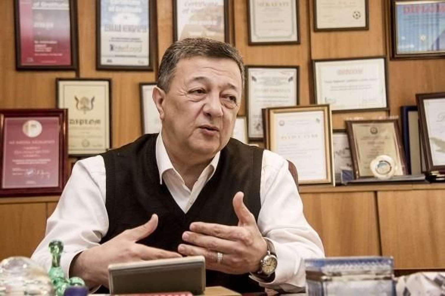 “30 ildən çoxdur evliyik, amma hələ də dalaşırıq” - Elçin Şıxlı ilə MÜSAHİBƏ 