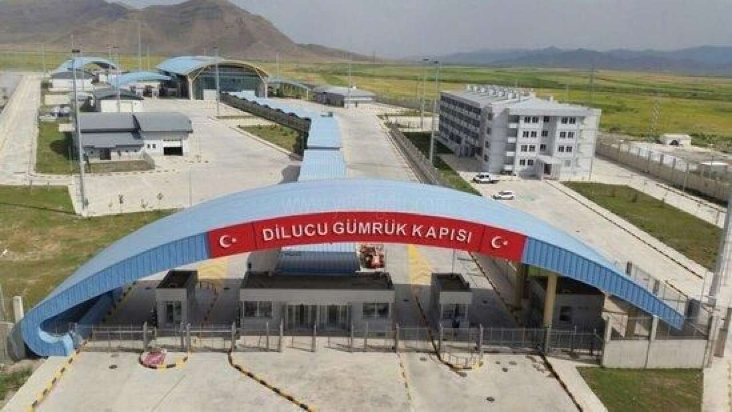Naxçıvan-Türkiyə sərhədi açılıb, amma... - “50 kiloqram məhsul aparmasan, buraxmırlar” 