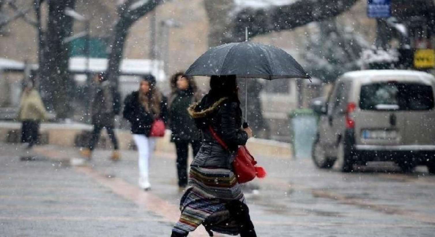Sabah Bakıda yağış GÖZLƏNİLİR 