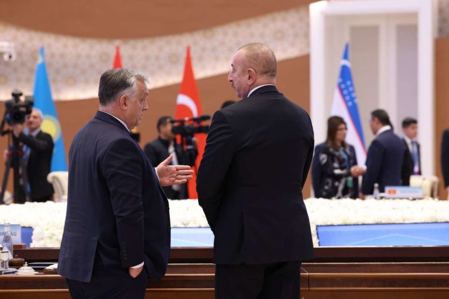 Liderlərin Səmərqənddəki görüşündən maraqlı FOTOLAR 