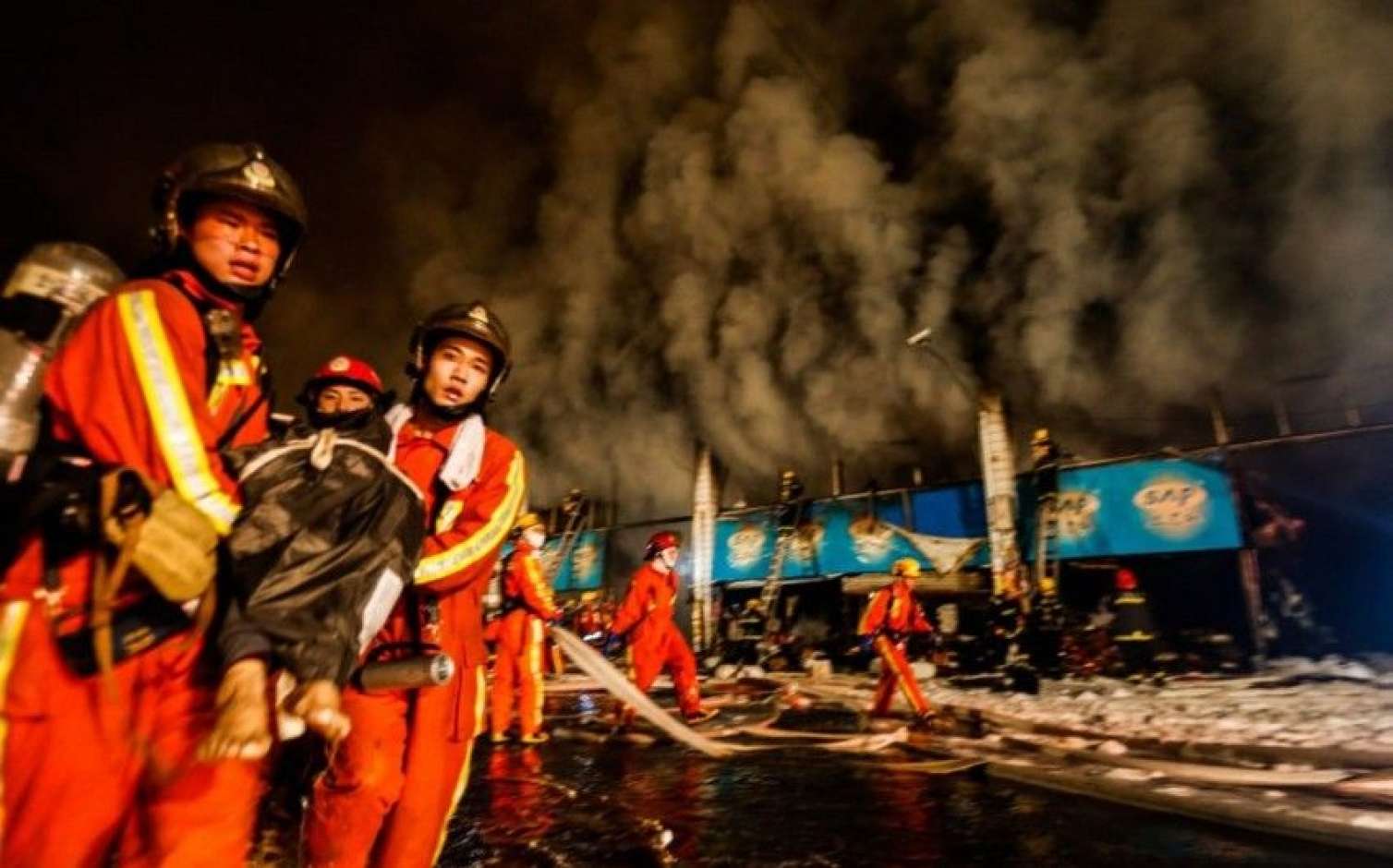 Çində dəhşətli yanğın: 38 ölü 