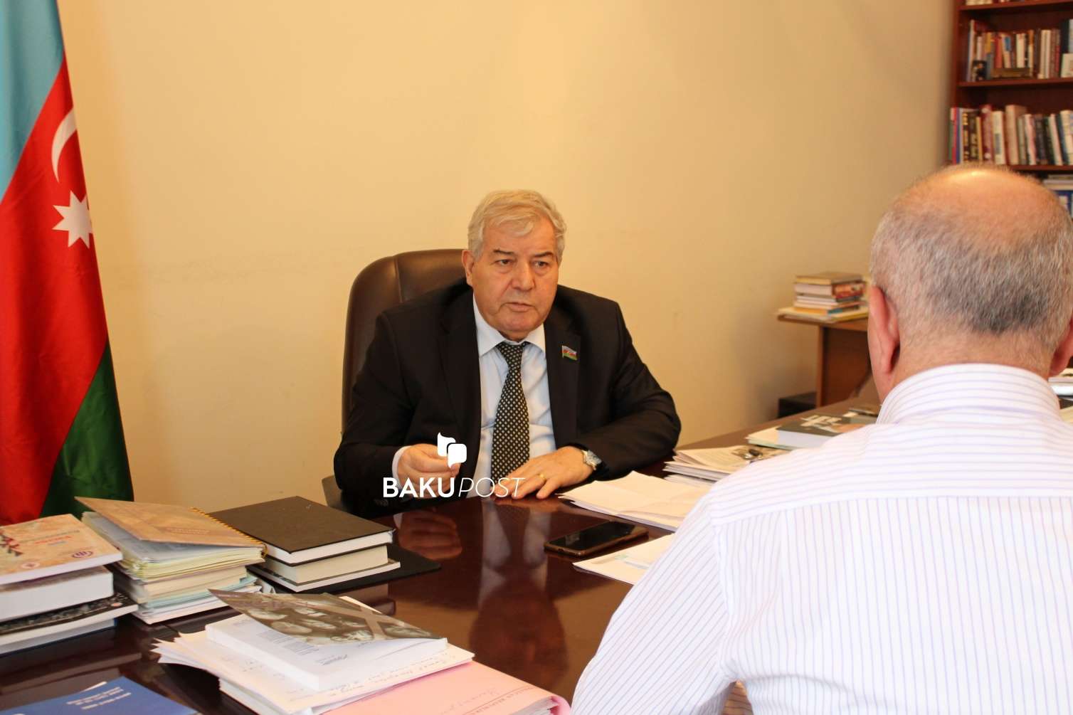 Bir də gördün, İranda ordu xalqın tərəfinə keçdi.... – Sabir Rüstəmxanlı  ilə MÜSAHİBƏ 