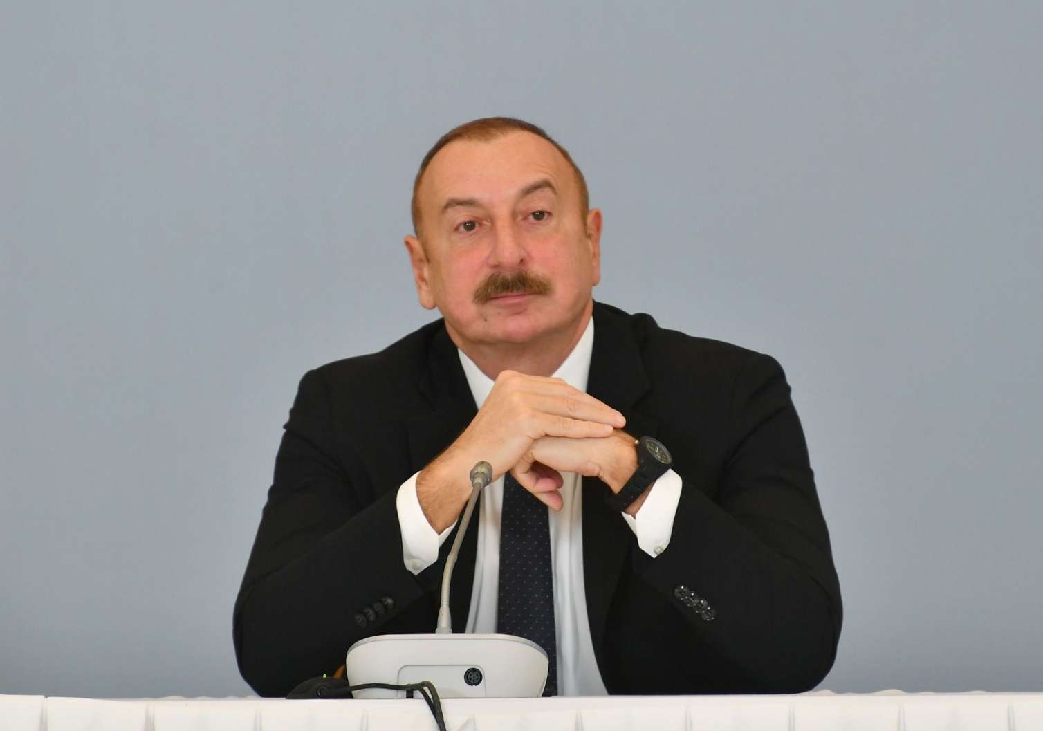 Prezident forum iştirakçılarına müraciət ünvanladı 