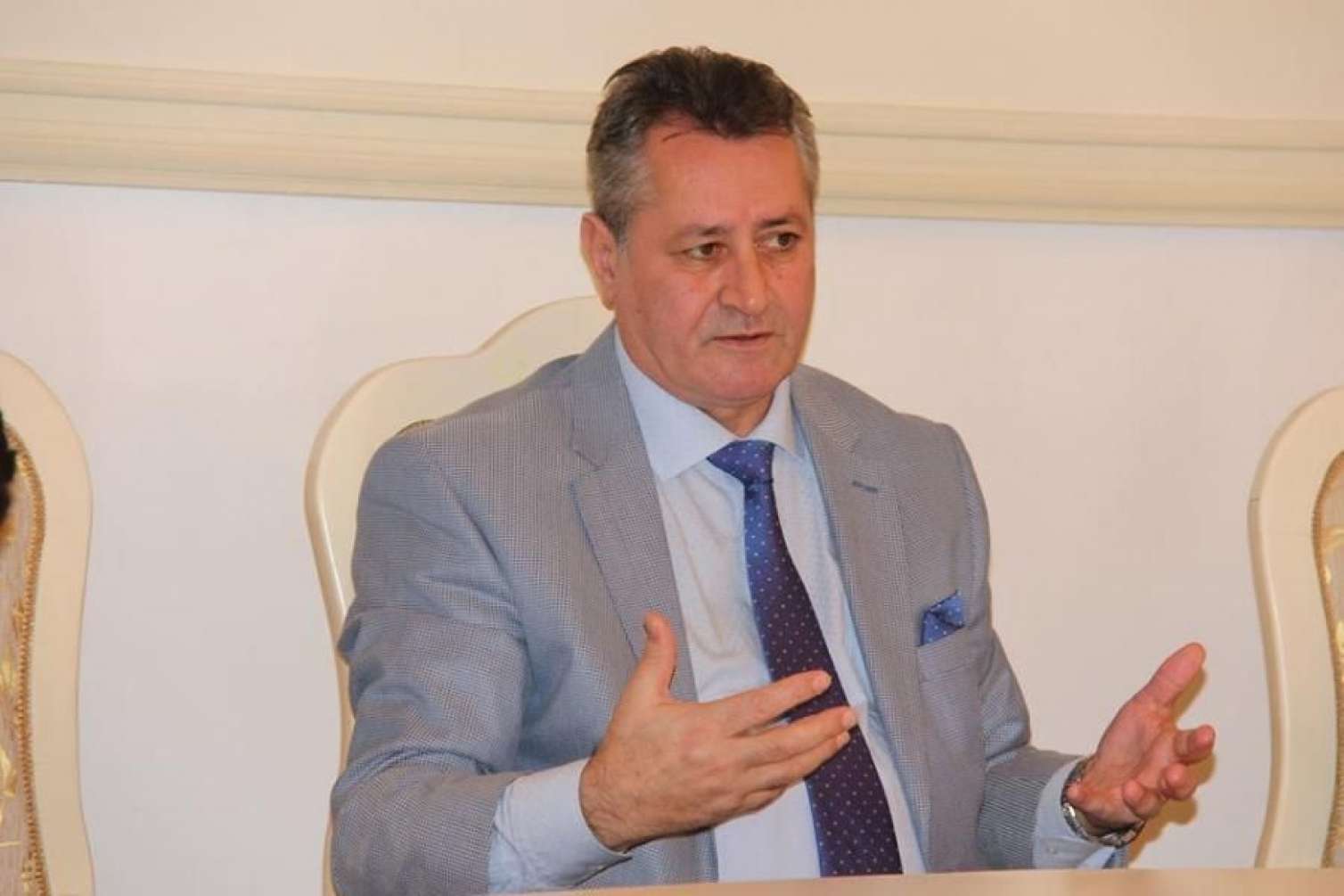 “AYB üzvlərinin çoxluğundan yox, həyasızlığından qorxuram” - Elçin Hüseynbəyli 