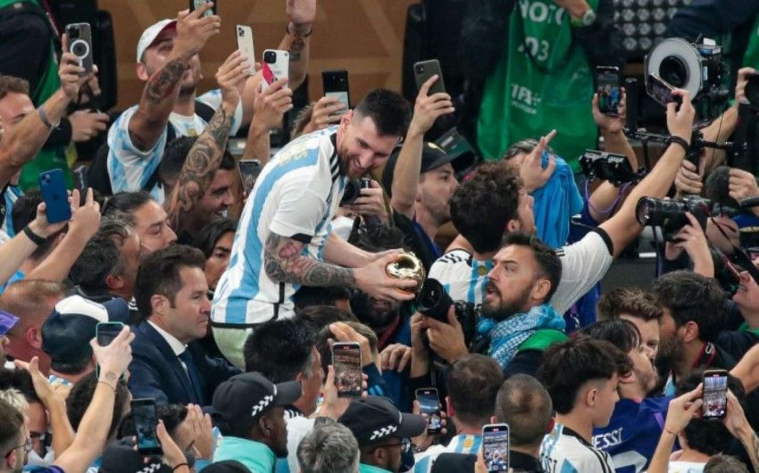 Messi yeni müqavilə ilə bağlı PSJ rəhbərliyinə söz verib 
