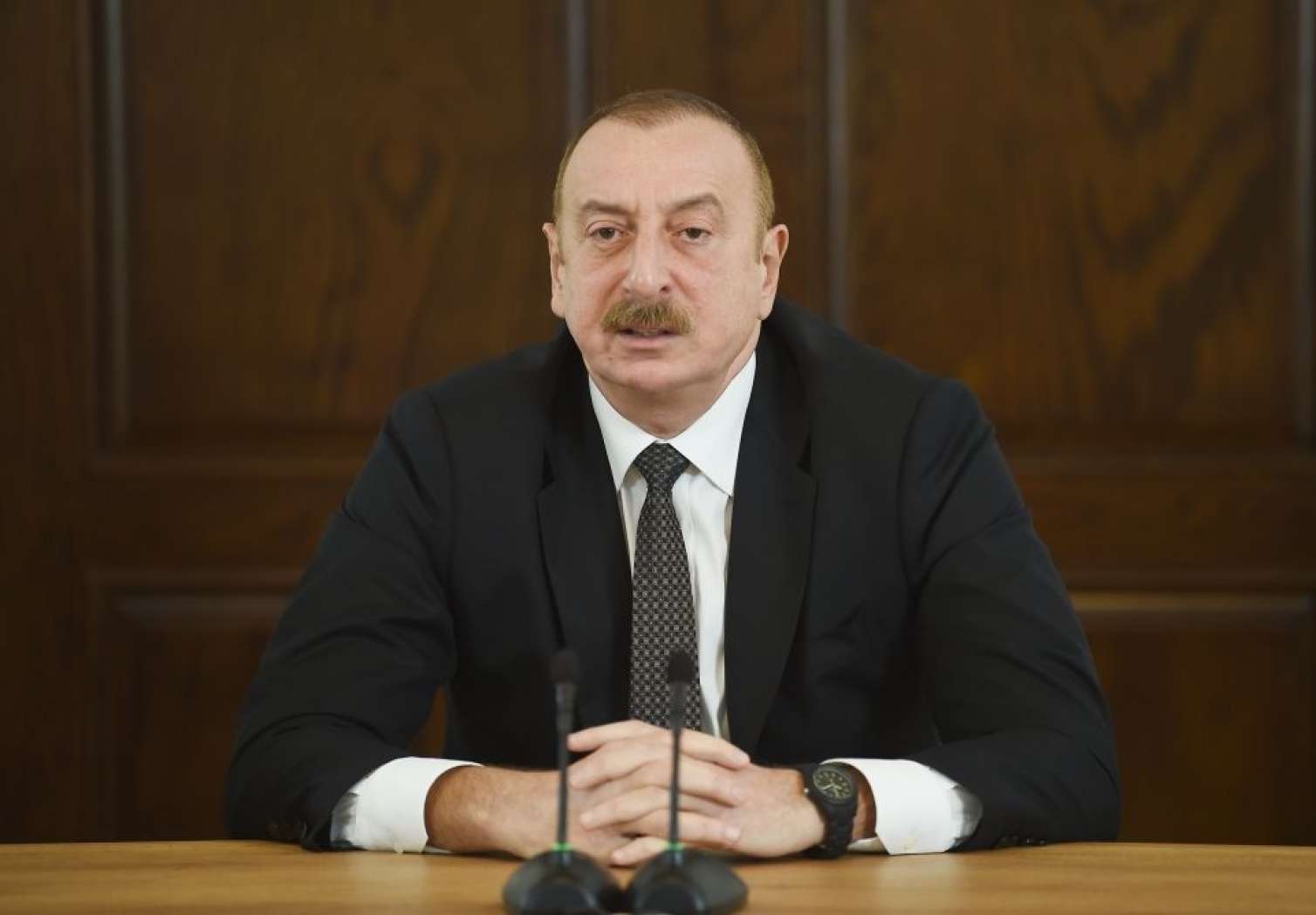 Prezident Qərbi Azərbaycan İcmasının binasında yaradılan şəraitlə tanış oldu 