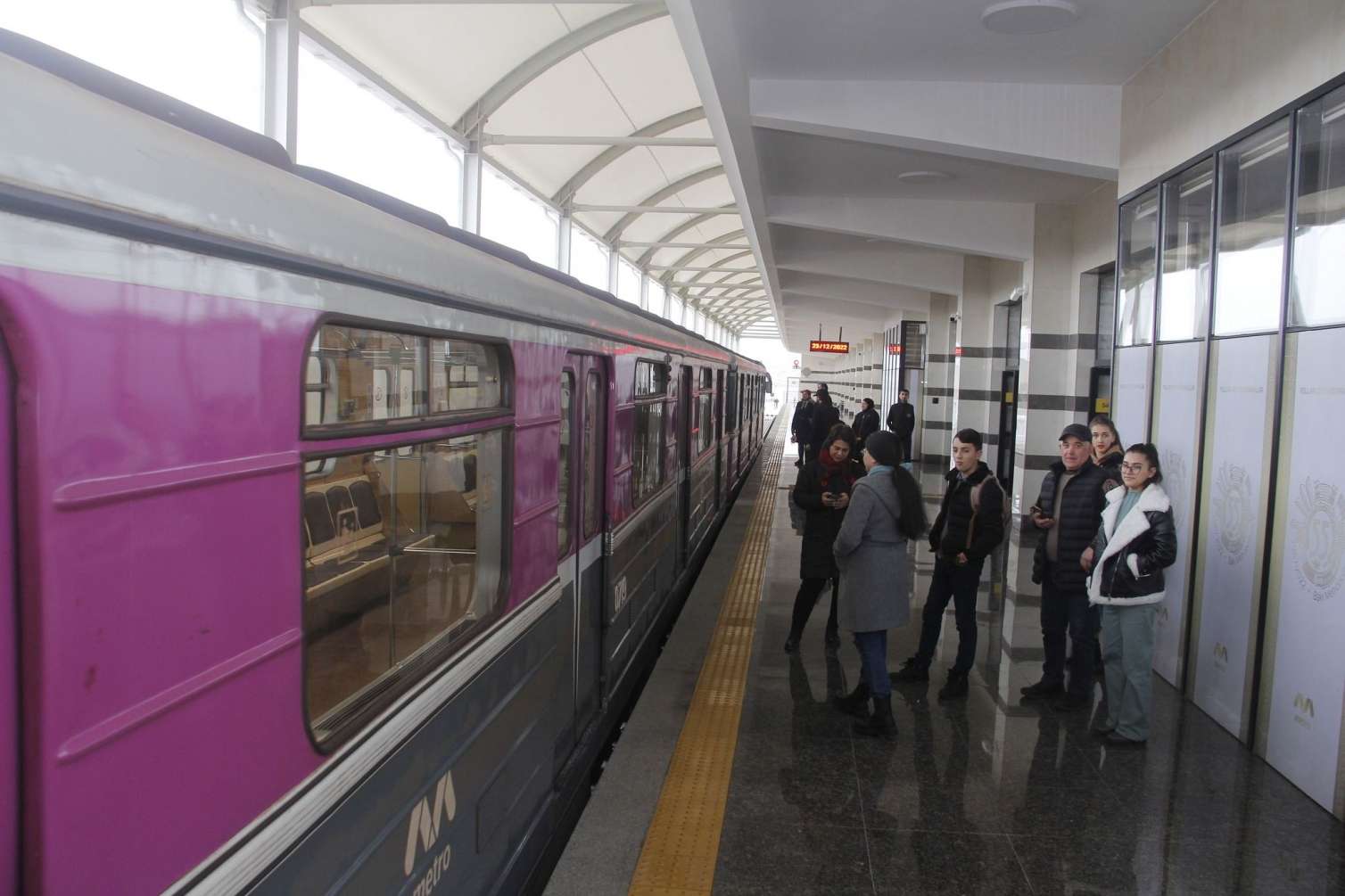 Metroda qatarların hərəkət qrafiki DƏYİŞDİRİLƏCƏK 