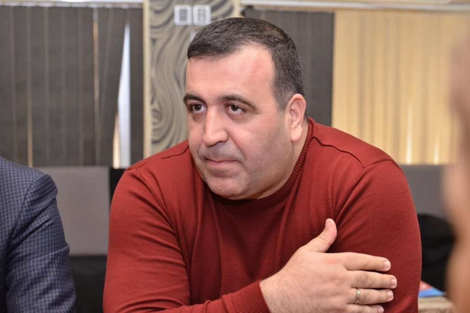 Ağzı əmzikli sinə vuranlar - Çingiz Özgürün yazısı 