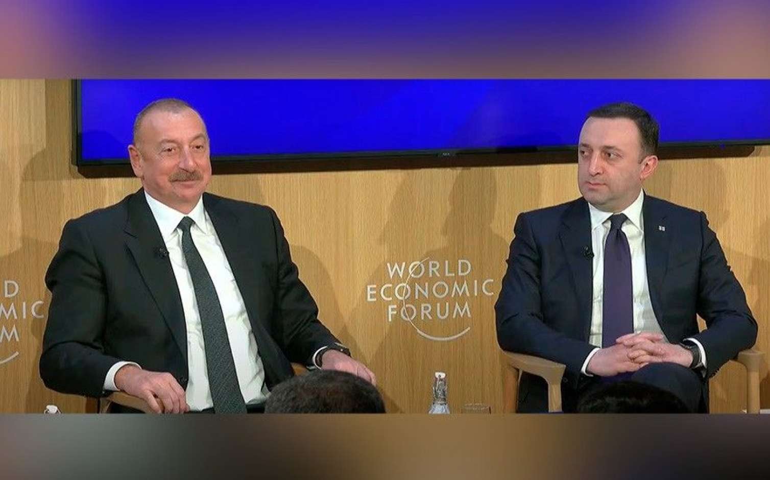 Prezident Davosda panel iclasında iştirak edir -  VİDEO