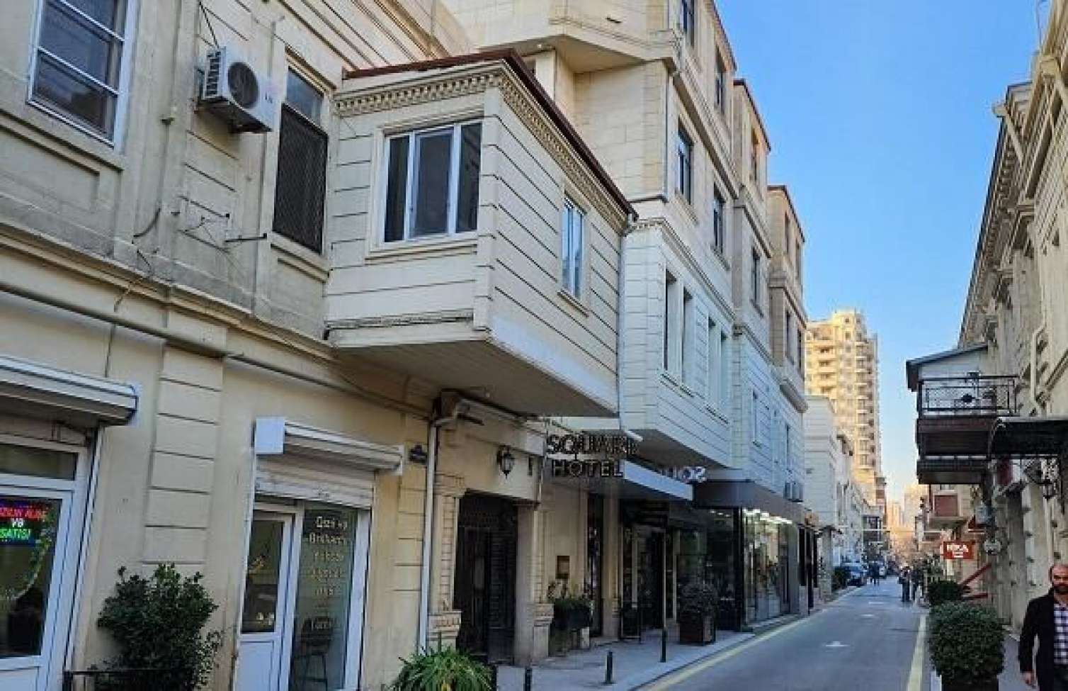 Mərkəzdə piyada səkisi zəbt olundu - Meriya isə “xəbərsizdir” -  FOTO
