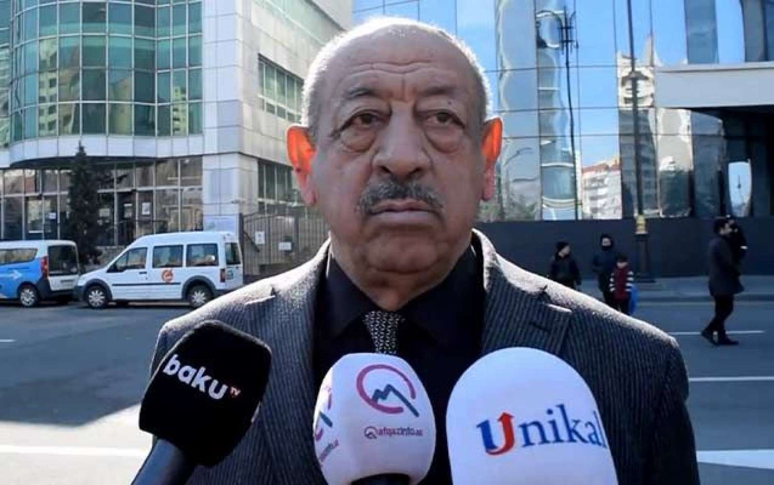 “Sənə dəxli yoxdur” -  Jurnalistlə Bayram Səfərovun dialoqu gündəm oldu -  VİDEO