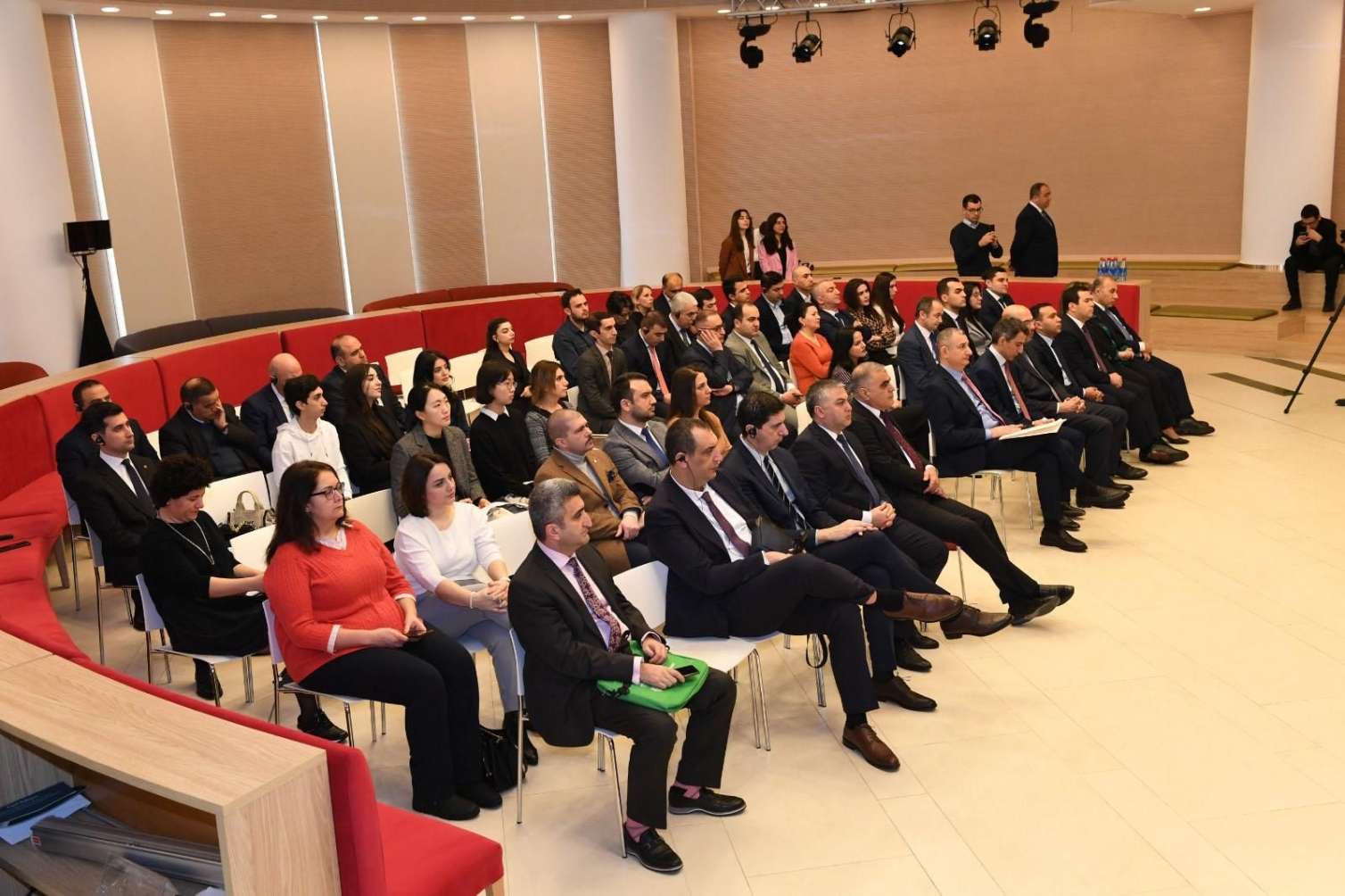 Dünya Bankının məcburi köçkünlərlə bağlı layihəsi üzrə görülən işlərin təqdimatı keçirilib 