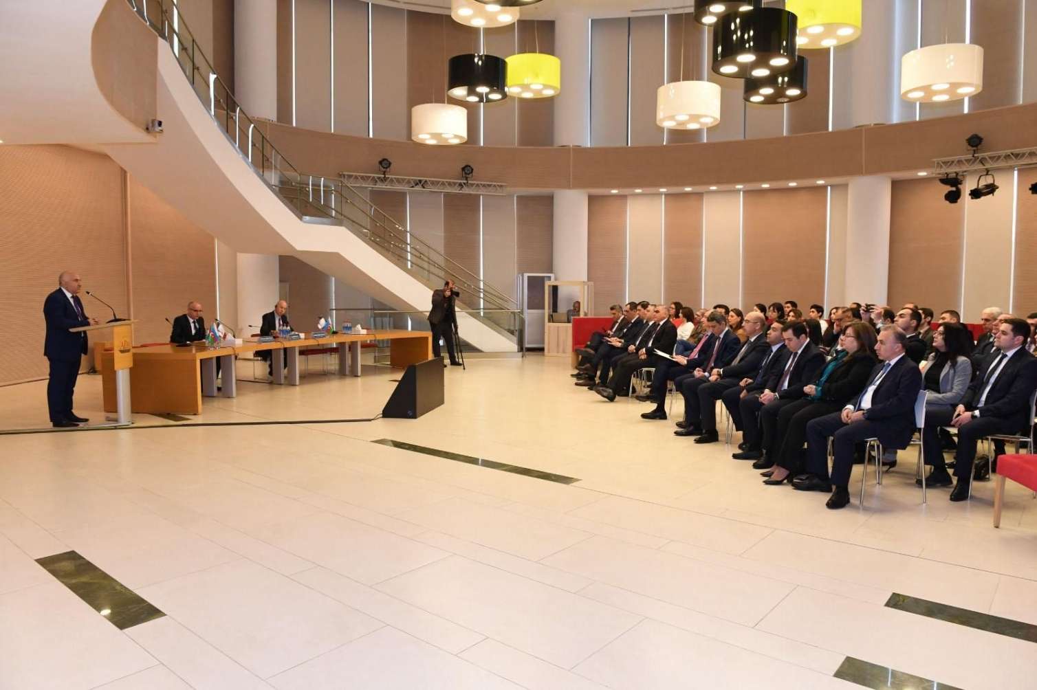 Dünya Bankının məcburi köçkünlərlə bağlı layihəsi üzrə görülən işlərin təqdimatı keçirilib 