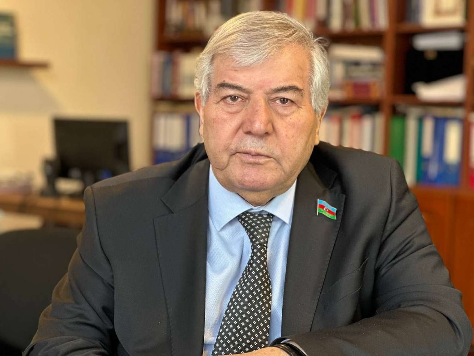 Prezident haqqında paylaşdıqları tərbiyəsiz yazı və şarj... -  Sabir Rüstəmxanlının cavabı