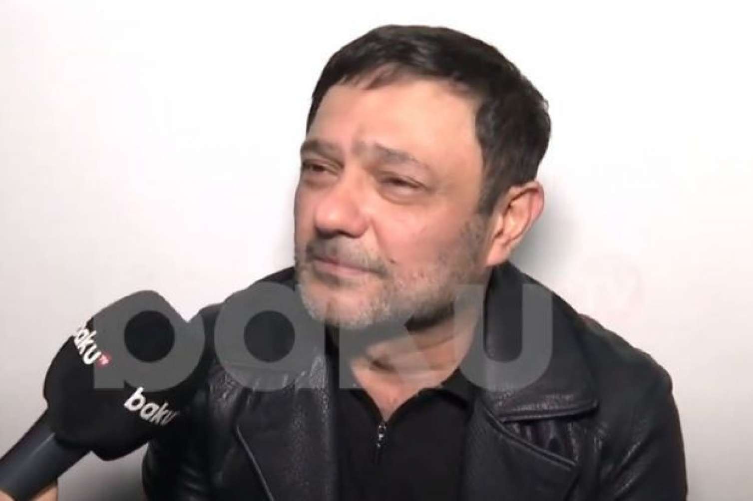 Qardaşı Hacı Şahin ilə bağlı sual qarşısında göz yaşlarını saxlaya bilmədi -  VİDEO
