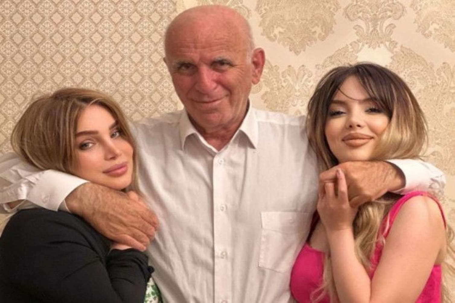 "Yazırlar ki, “ördək dodaq”, “ağla da, atan ölüb”..." - Şəfəqdən sərt sözlər  