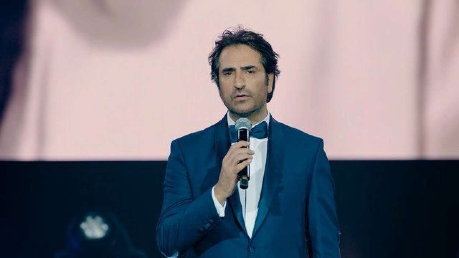 “Bilmirsiniz ki, mən lənkəranlıyam?” - Kırmızıgülün konsertində maraqlı anlar 