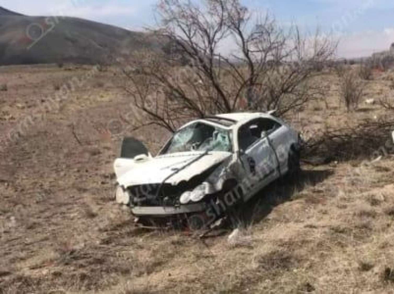 Ermənistanda yol qəzası: 4 zabit yaralandı 