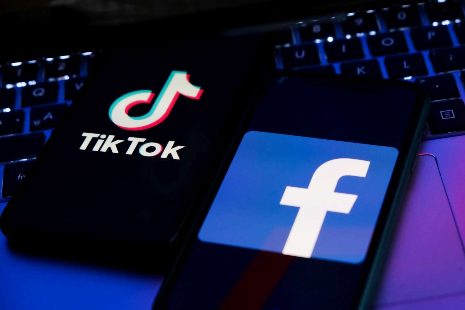 ABŞ TikTok və Meta-nı məhkəməyə verdi 
