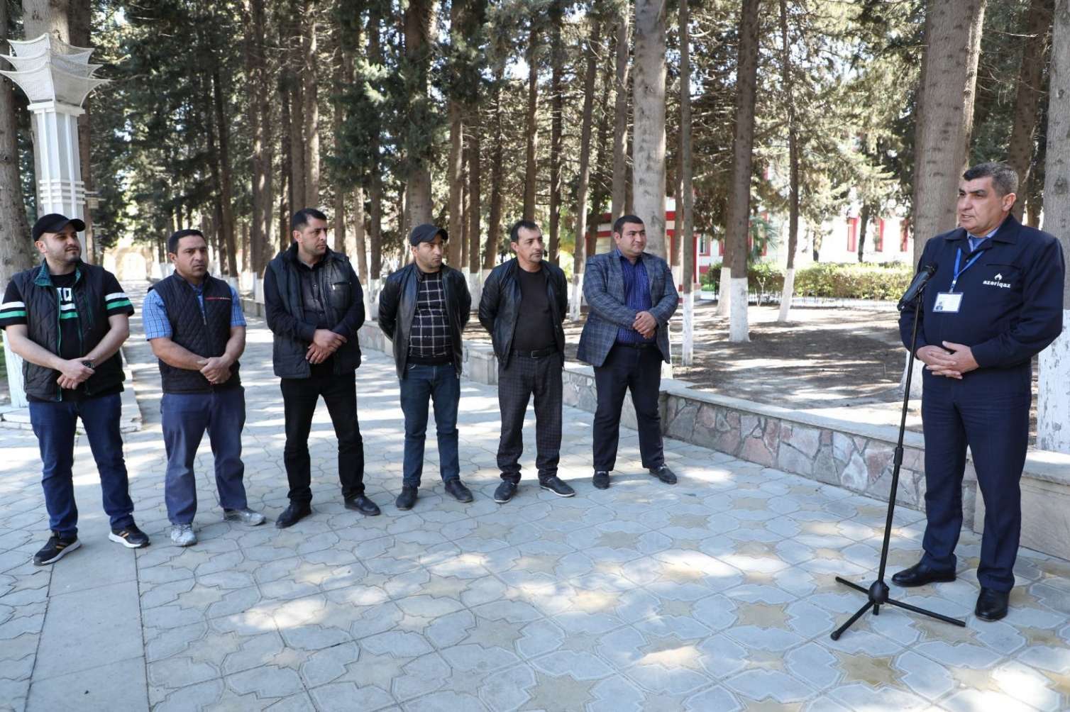 Ağdaşdakı "Açıq mikrofon"da 8 müraciət ünvanlandı -  FOTO